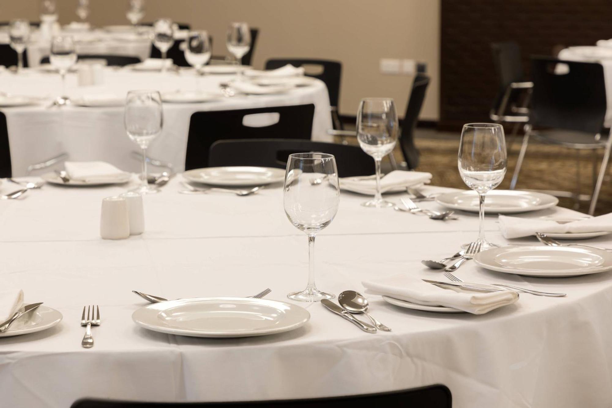 Protea Hotel By Marriott Owerri Select Ngoại thất bức ảnh