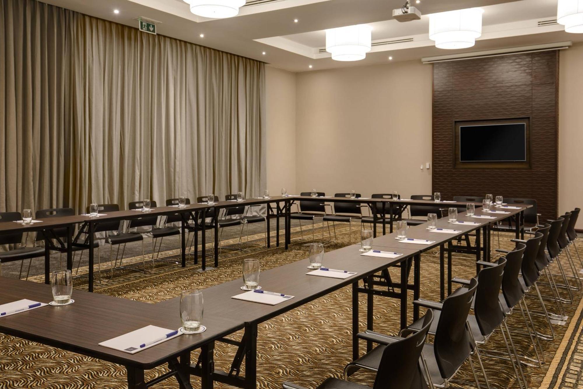 Protea Hotel By Marriott Owerri Select Ngoại thất bức ảnh