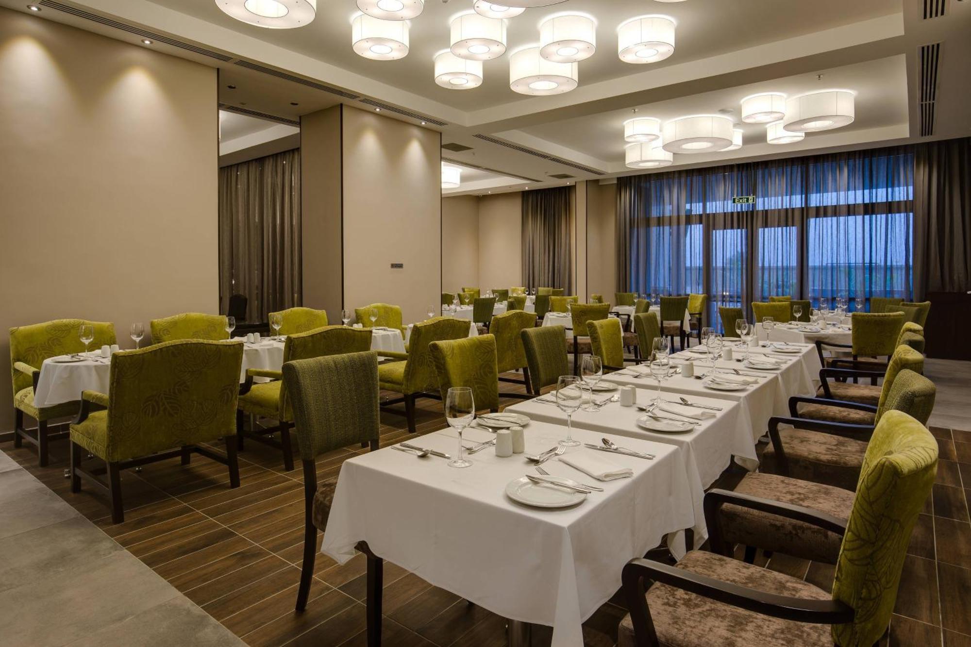 Protea Hotel By Marriott Owerri Select Ngoại thất bức ảnh