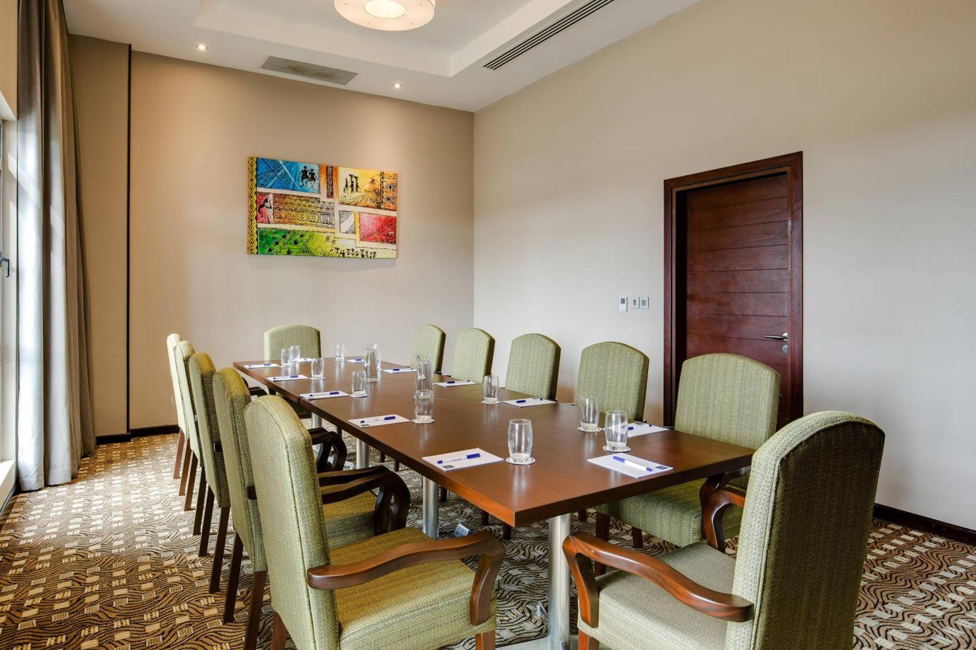 Protea Hotel By Marriott Owerri Select Ngoại thất bức ảnh