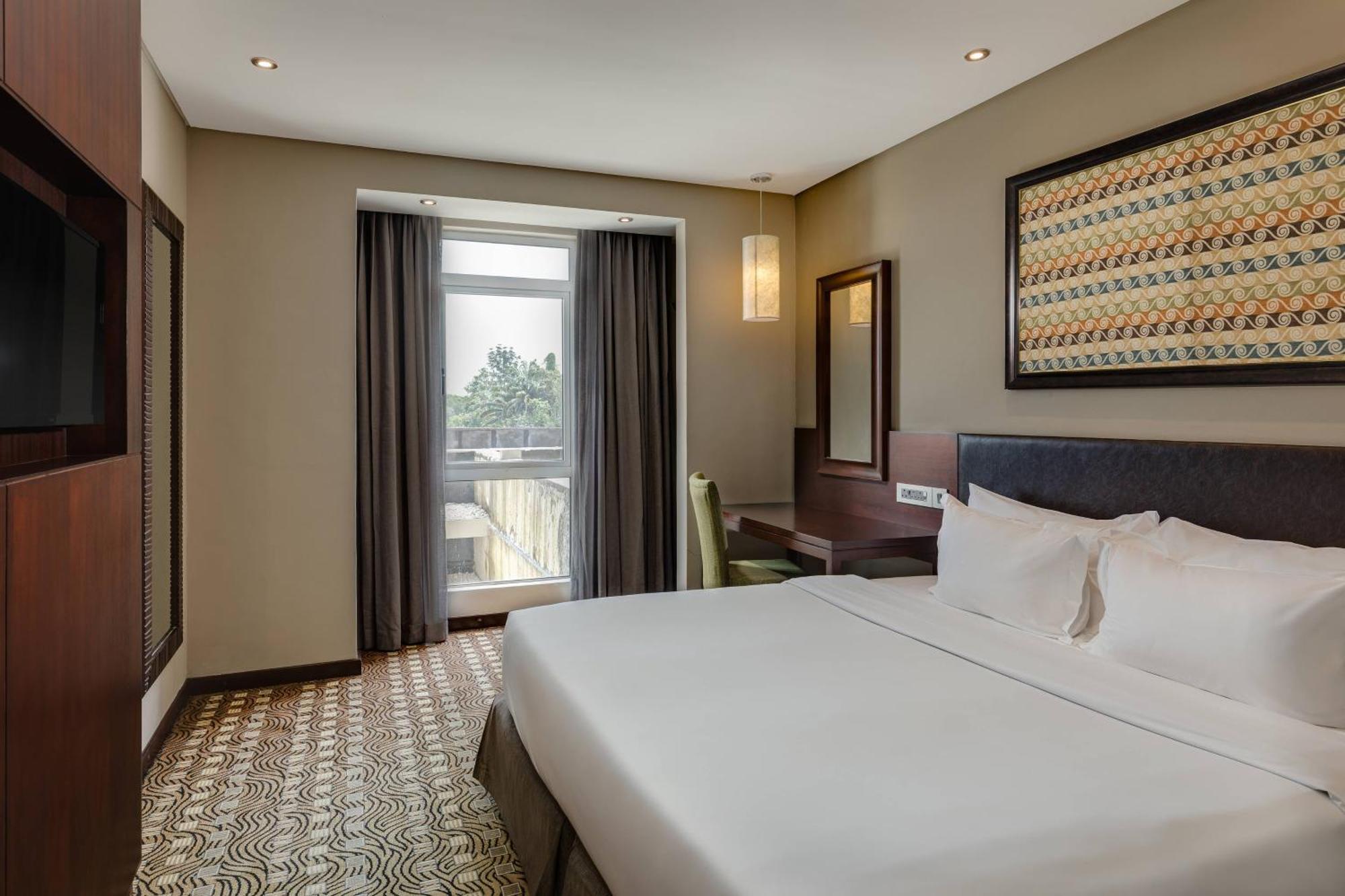 Protea Hotel By Marriott Owerri Select Ngoại thất bức ảnh