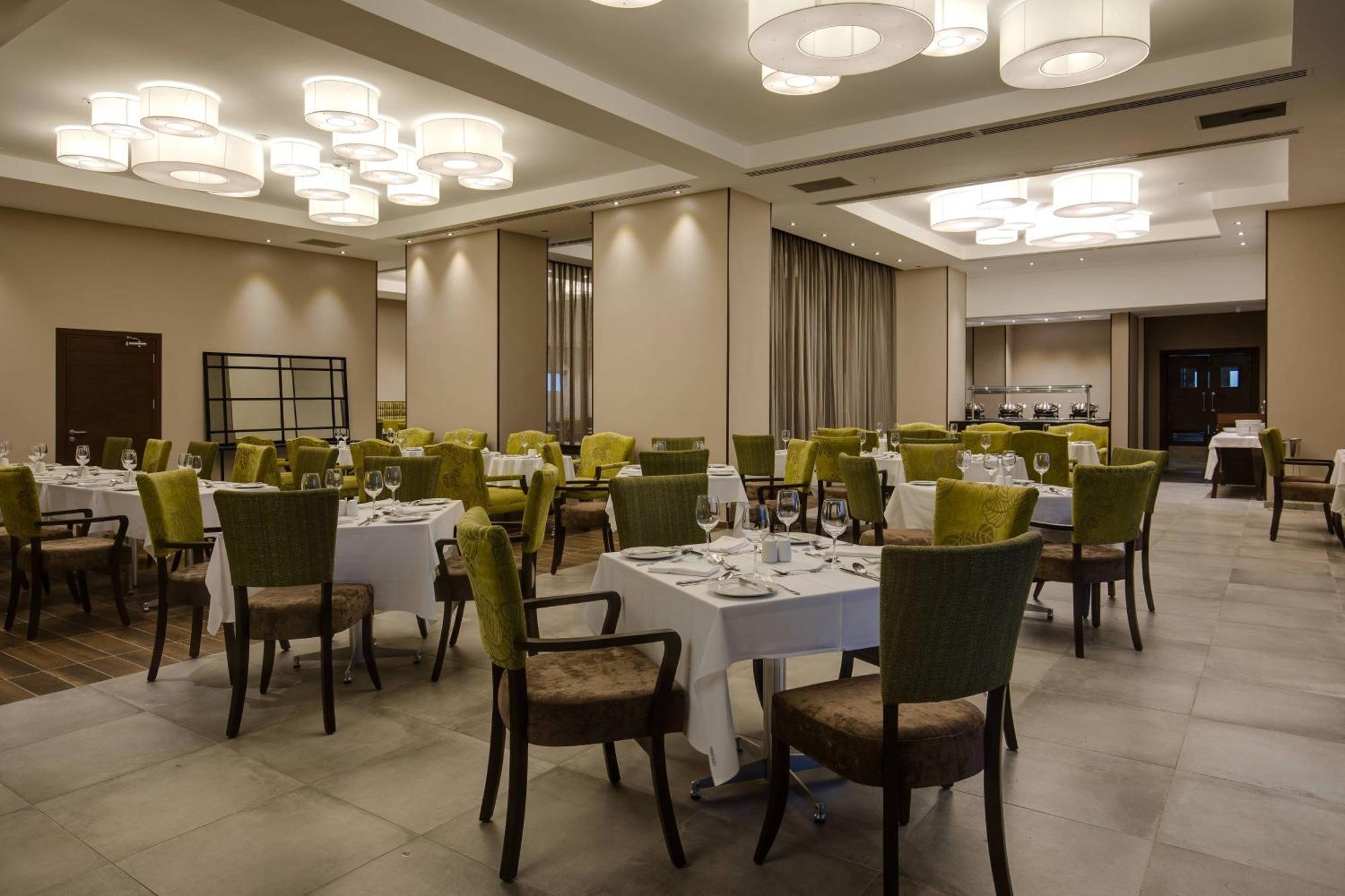 Protea Hotel By Marriott Owerri Select Ngoại thất bức ảnh